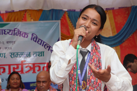 सामाजिक सञ्जालको चर्चाले मोडिदिएको बाटो, एक हप्तामै १४ गीत रेकर्ड